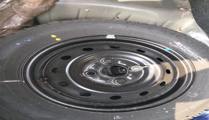 2023 Maruti Alto K10 VXI, Petrol, Manual, 16,064 km, tyre