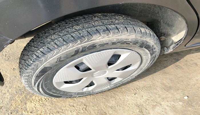 2023 Maruti Alto K10 VXI, Petrol, Manual, 16,064 km, tyre