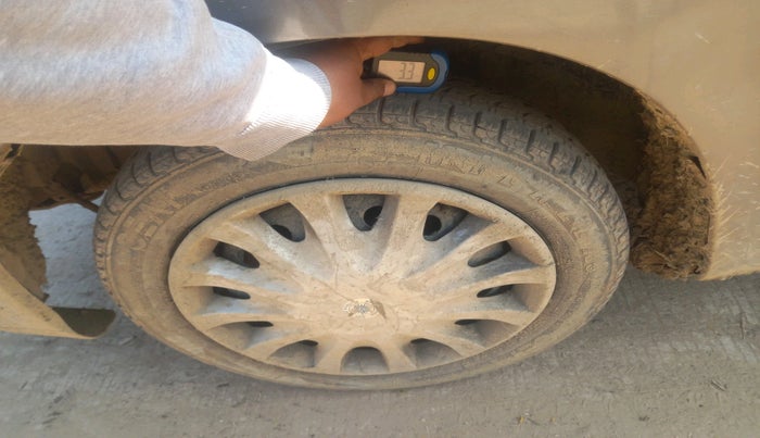 2012 Maruti Wagon R 1.0 VXI, Petrol, Manual, 1,08,485 km, tyre