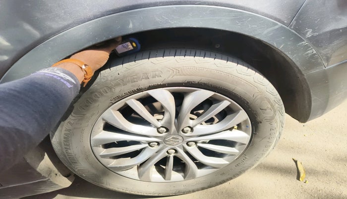 2016 Maruti S Cross ZETA 1.3, Diesel, Manual, 1,34,855 km, tyre