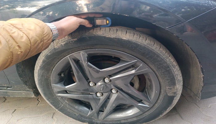 2021 Hyundai NEW I20 SPORTZ 1.2 MT, Petrol, Manual, 55,549 km, tyre