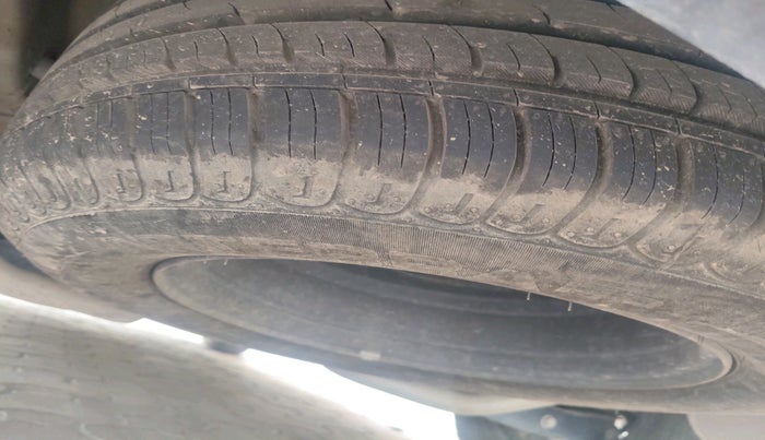 2016 Mahindra XUV500 W6 1.99, Diesel, Manual, 58,142 km, tyre