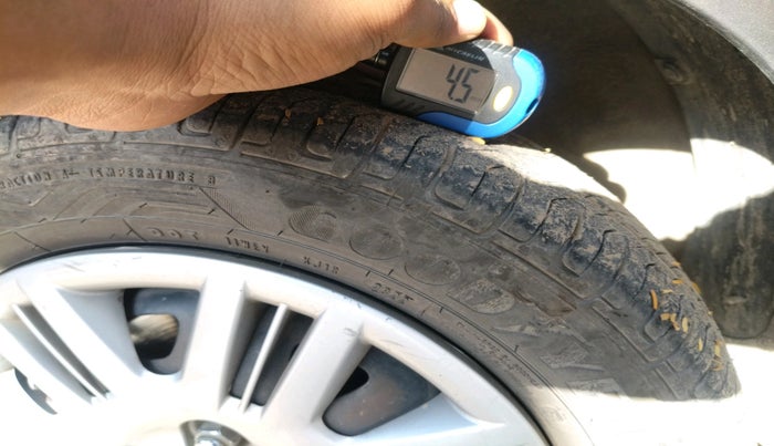 2012 Hyundai Santro Xing GLS LPG, Petrol, Manual, 53,168 km, tyre