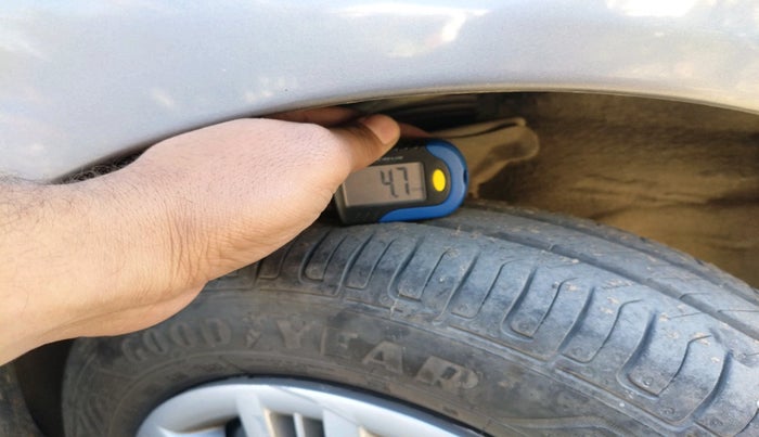 2012 Hyundai Santro Xing GLS LPG, Petrol, Manual, 53,168 km, tyre