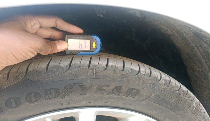 2025 Honda Amaze 1.2L I-VTEC VX, Petrol, Manual, 899 km, tyre