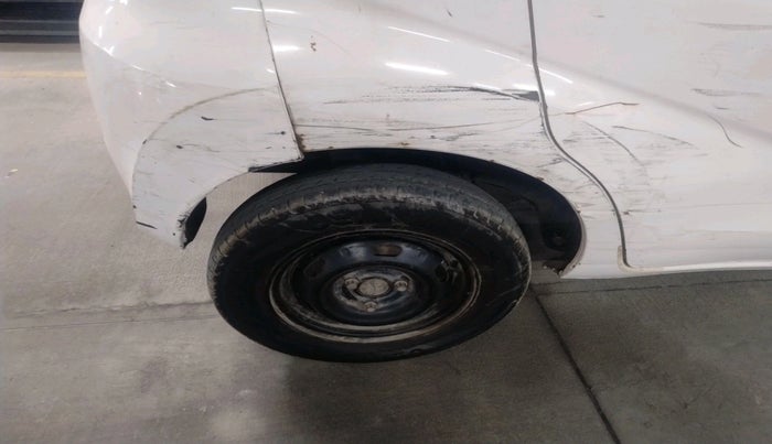 2017 Datsun Redi Go S 1.0, Petrol, Manual, 79,204 km, tyre