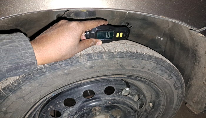 2013 Maruti Wagon R 1.0 VXI, Petrol, Manual, 1,20,407 km, tyre