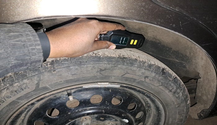 2013 Maruti Wagon R 1.0 VXI, Petrol, Manual, 1,20,407 km, tyre