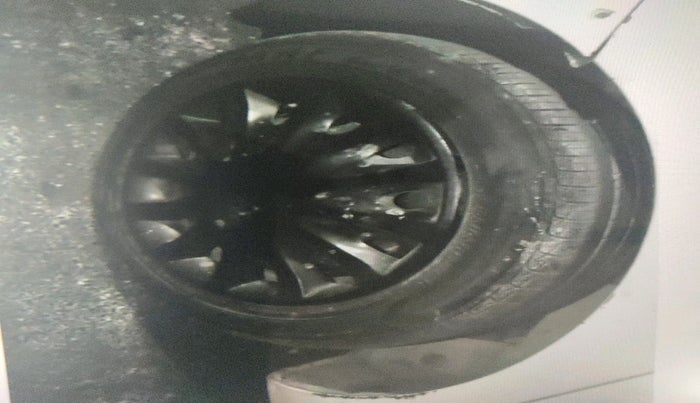 2017 Hyundai XCENT PRIME T CRDI, Diesel, Manual, 71,411 km, tyre