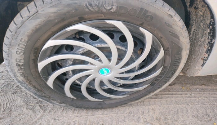 2014 Honda Amaze 1.5L I-DTEC E, Diesel, Manual, 1,54,810 km, tyre