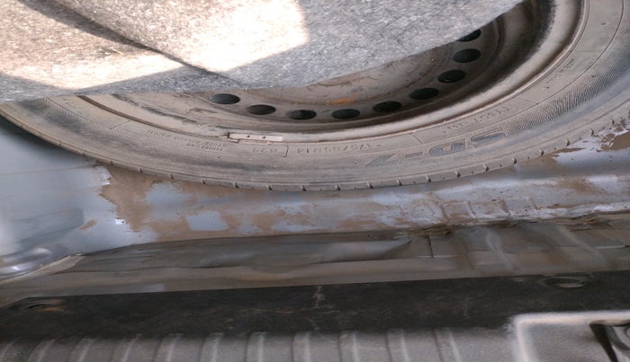 2014 Honda Amaze 1.5L I-DTEC E, Diesel, Manual, 1,54,810 km, tyre