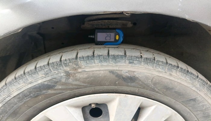 2014 Maruti Swift Dzire VDI, Diesel, Manual, 99,734 km, tyre