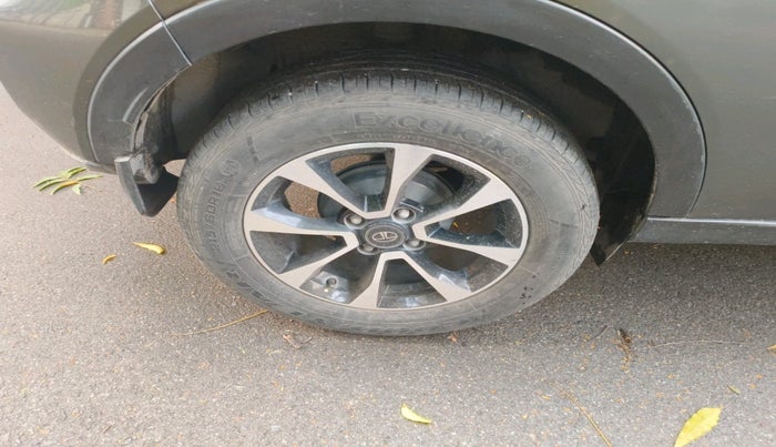 2020 Tata NEXON XZ PLUS PETROL, Petrol, Manual, 49,431 km, tyre