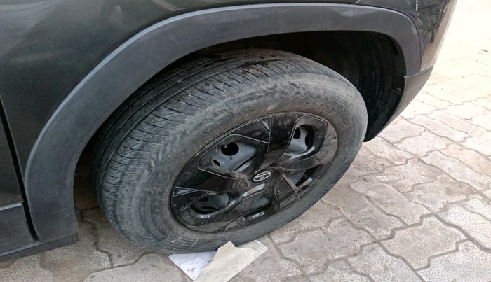 2023 Tata PUNCH ADVENTURE RHYTHM CNG, Petrol, Manual, 10,962 km, tyre