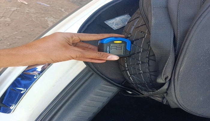 2014 Mercedes Benz GLA Class 200 CDI SPORT, Diesel, Automatic, 1,32,112 km, tyre