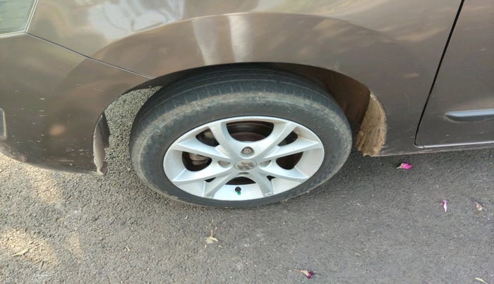 2015 Maruti Wagon R 1.0 VXI, Petrol, Manual, 1,22,157 km, tyre