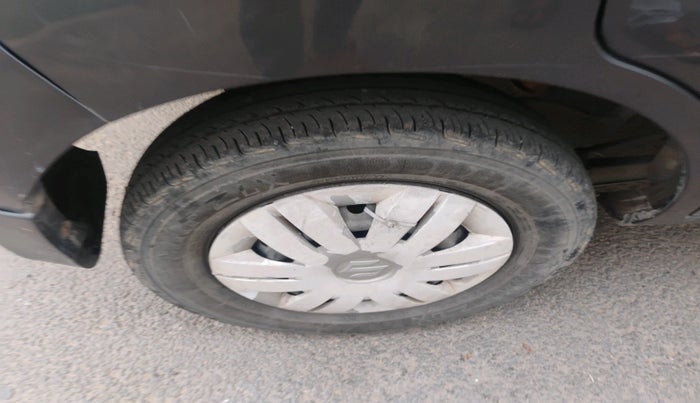 2013 Maruti Alto 800 LXI, Petrol, Manual, 60,193 km, tyre