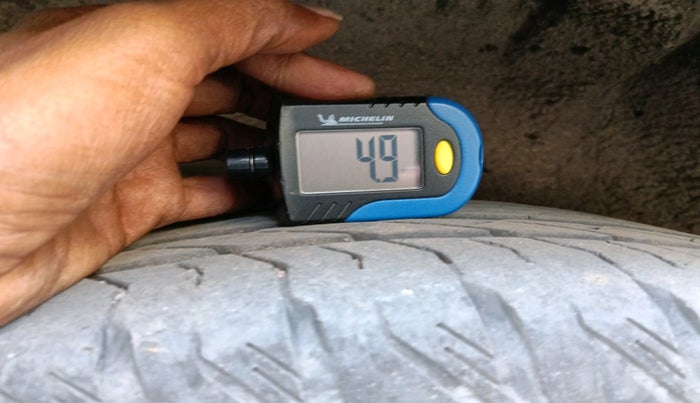 2022 Mahindra XUV700 AX 7 D MT 7 STR, Diesel, Manual, 36,713 km, tyre