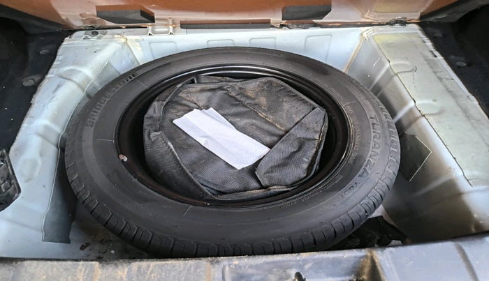 2022 Tata NEXON XZA PLUS (HS) PETROL, Petrol, Automatic, 28,200 km, tyre