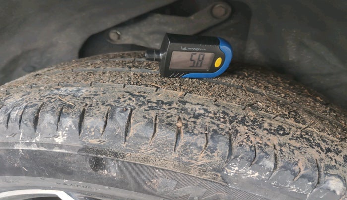 2024 Tata Safari Accomplished Plus AT, Diesel, Automatic, 28,329 km, tyre