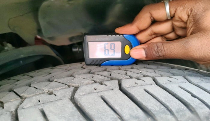 2016 Mahindra Scorpio S10 2WD INTELLI-HYBRID, Diesel, Manual, 1,55,303 km, tyre