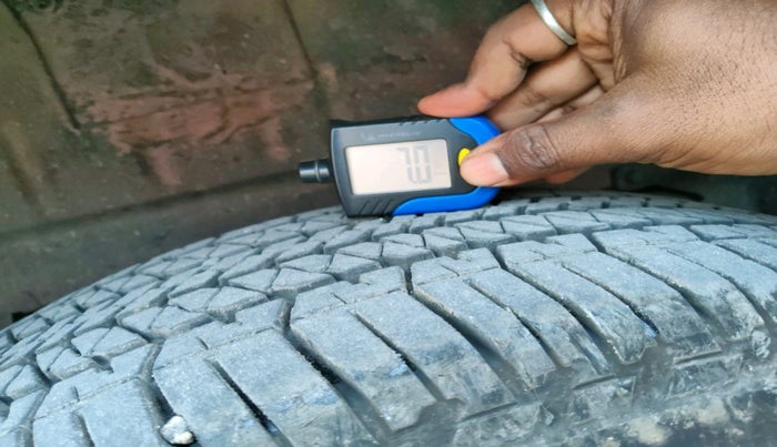 2016 Mahindra Scorpio S10 2WD INTELLI-HYBRID, Diesel, Manual, 1,55,303 km, tyre