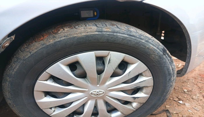 2011 Toyota Etios G, Petrol, Manual, 85,229 km, tyre