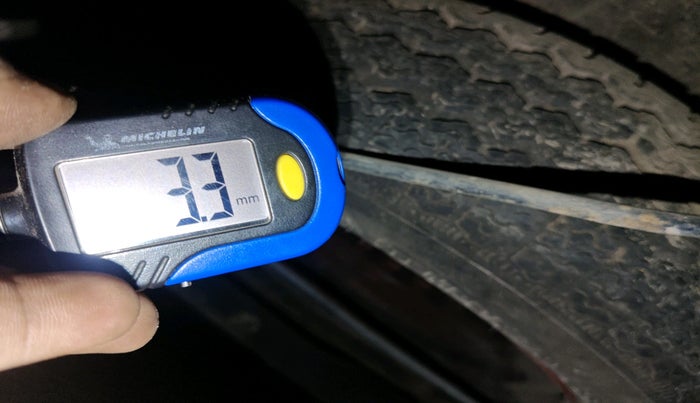 2019 Renault TRIBER RXZ, Petrol, Manual, 69,963 km, tyre