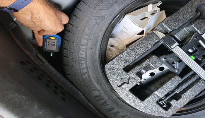 2022 Skoda KUSHAQ STYLE 1.0L TSI AT (6 AIRBAGS), Petrol, Automatic, 48,756 km, tyre