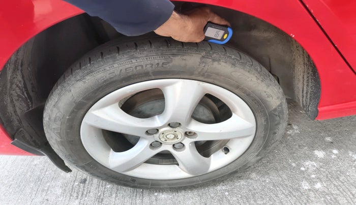 2012 Skoda Rapid ELEGANCE 1.6 MPI AT, Petrol, Automatic, 69,893 km, tyre