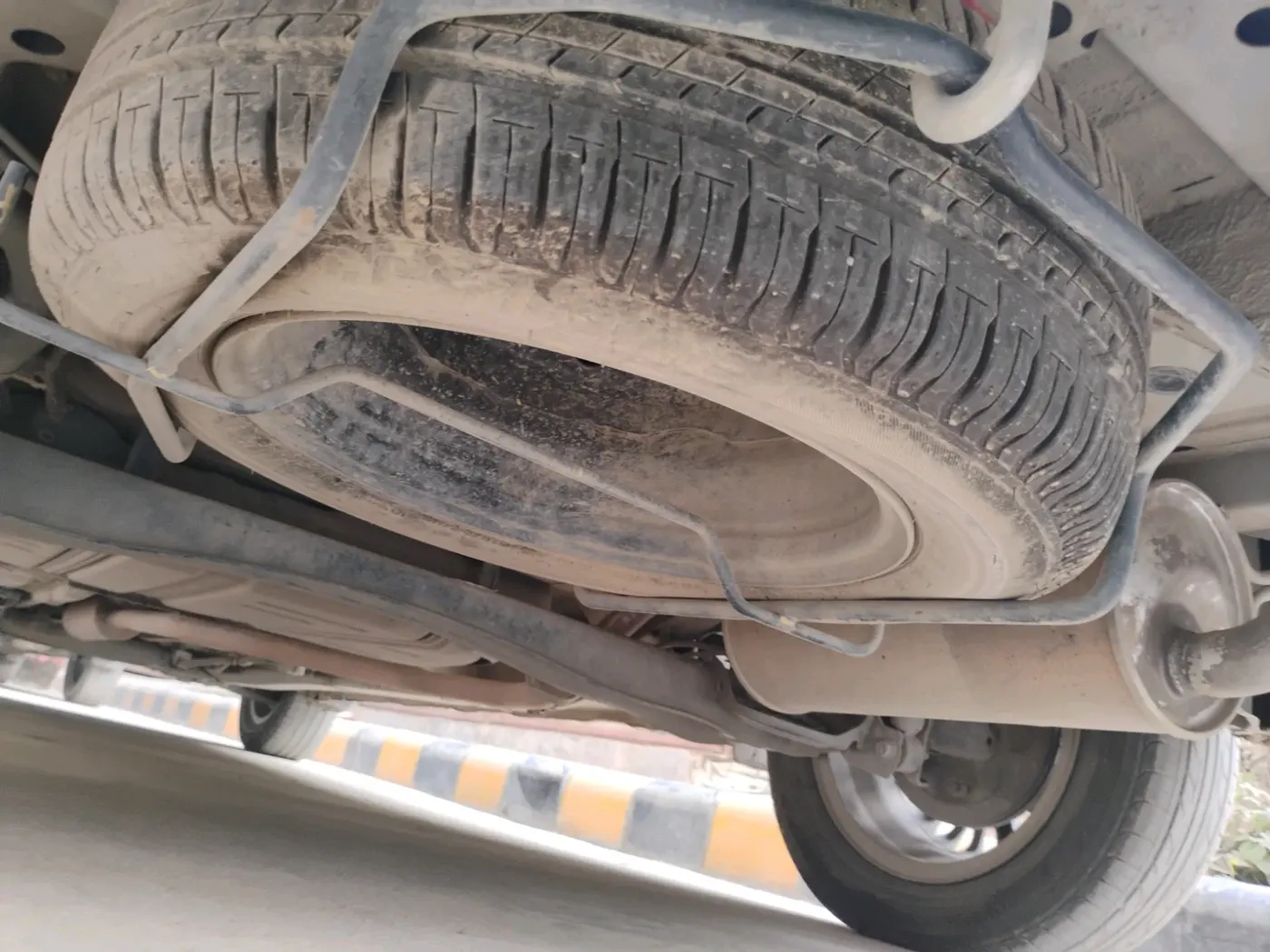 2022 Maruti Ertiga VXI SHVS, Petrol, Manual, 46,862 km, tyre