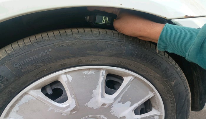 2011 Ford Fiesta Classic CLXI 1.4 DIESEL, Diesel, Manual, 1,65,317 km, tyre