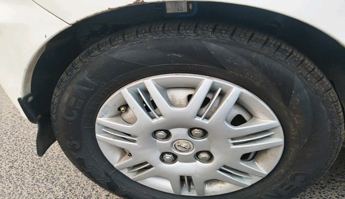 2011 Hyundai Santro Xing GL PLUS, Petrol, Manual, 62,602 km, tyre