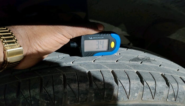 2014 Nissan Terrano XL (P), Petrol, Manual, 84,905 km, tyre