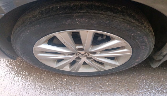 2015 Volkswagen Polo GT TSI AT, Petrol, Automatic, 44,948 km, tyre