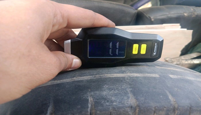 2011 Maruti Wagon R 1.0 VXI, Petrol, Manual, 1,18,951 km, tyre