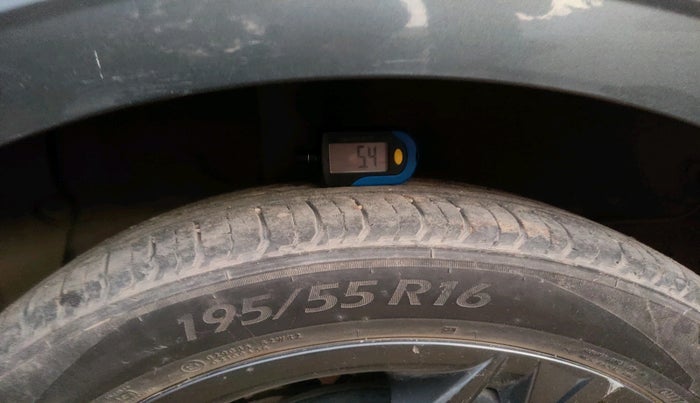 2022 Hyundai NEW I20 SPORTZ 1.2 MT, Petrol, Manual, 25,224 km, tyre