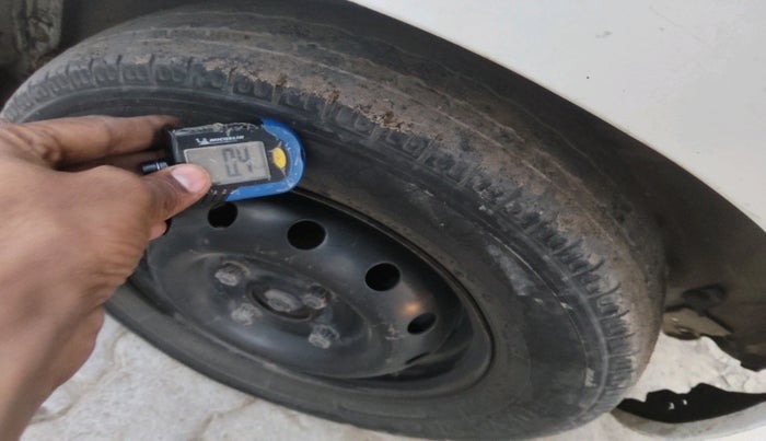 2012 Maruti Alto LXI, Petrol, Manual, 1,15,994 km, tyre