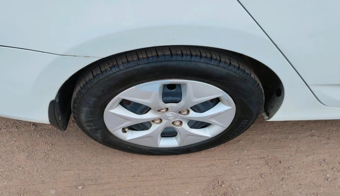 2015 Hyundai Verna FLUIDIC 1.4 VTVT, Petrol, Manual, 88,623 km, tyre