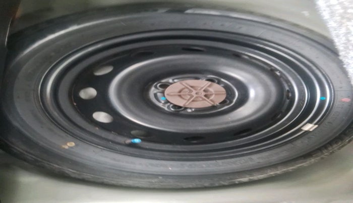 2021 Maruti IGNIS ZETA 1.2, Petrol, Manual, 76,229 km, tyre