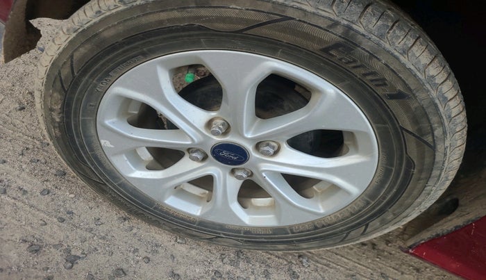 2016 Ford Figo Aspire TREND 1.2 PETROL, Petrol, Manual, 39,605 km, tyre