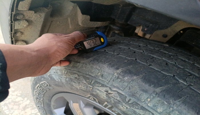 2024 Mahindra Thar LX HARD TOP 4WD MT, Diesel, Manual, 34,561 km, tyre