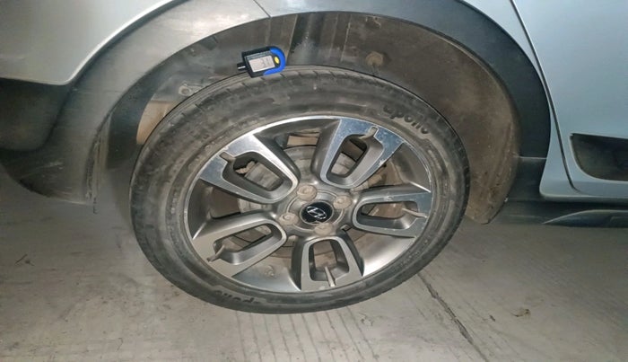 2016 Hyundai i20 Active 1.2 S, Petrol, Manual, 80,030 km, tyre