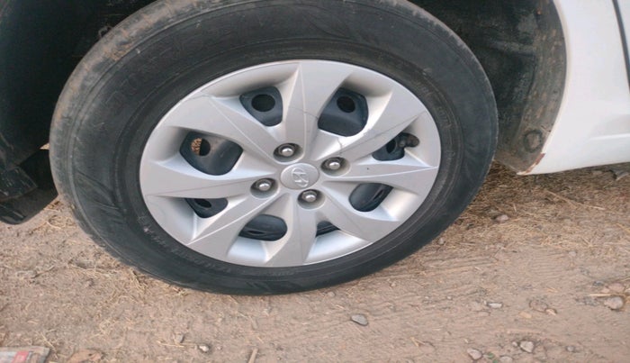 2020 Hyundai Elite i20 MAGNA PLUS 1.2, Petrol, Manual, 82,950 km, tyre