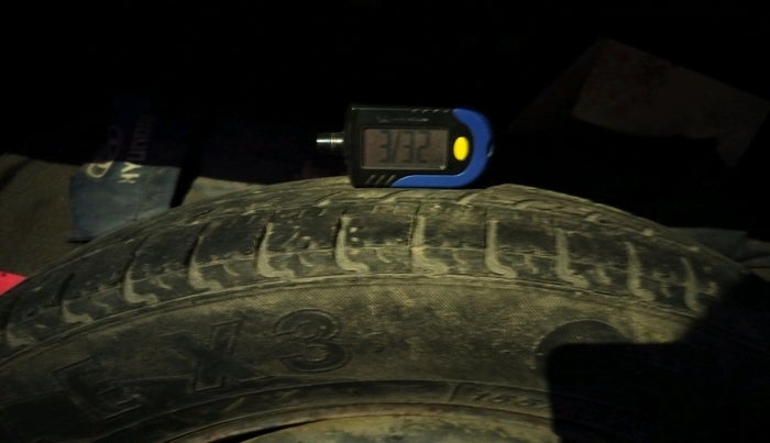 2011 Hyundai i10 MAGNA 1.2, Petrol, Manual, 96,770 km, tyre