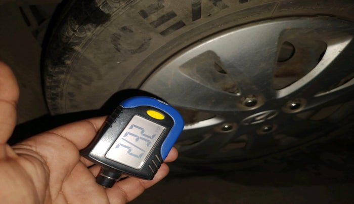 2011 Hyundai i10 MAGNA 1.2, Petrol, Manual, 96,770 km, tyre