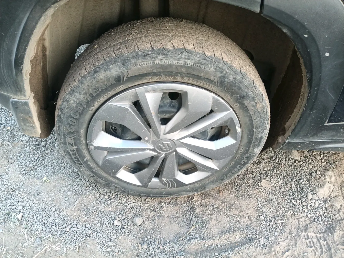 2023 Maruti FRONX SIGMA 1.2 MT, CNG, Manual, 90,476 km, tyre