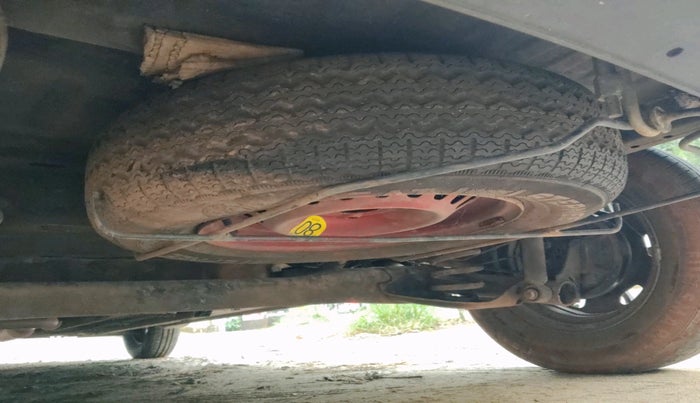 2020 Renault TRIBER RXE MT, Petrol, Manual, 22,300 km, tyre