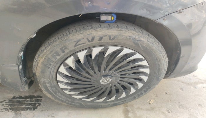 2015 Maruti Ertiga VXI, Petrol, Manual, 46,839 km, tyre