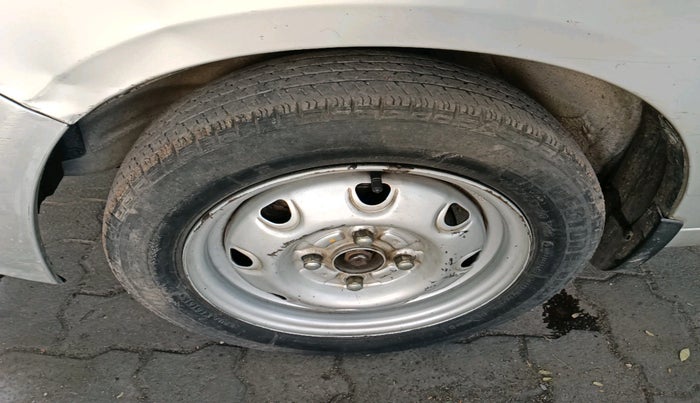 2013 Maruti Alto K10 LXI, Petrol, Manual, 1,40,232 km, tyre